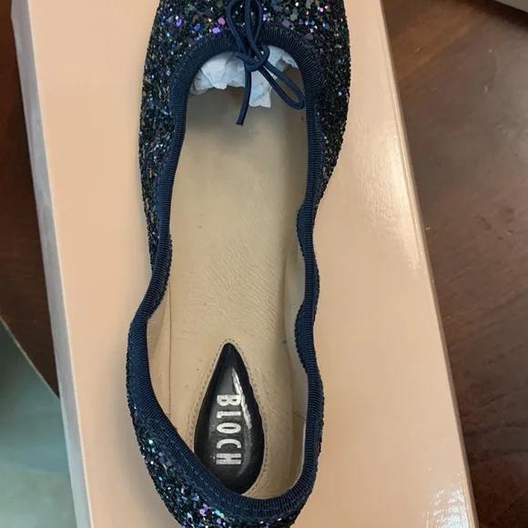 Bloch Navy sparkle ballet dress shoes size 3.5 - Picture 12 of 12